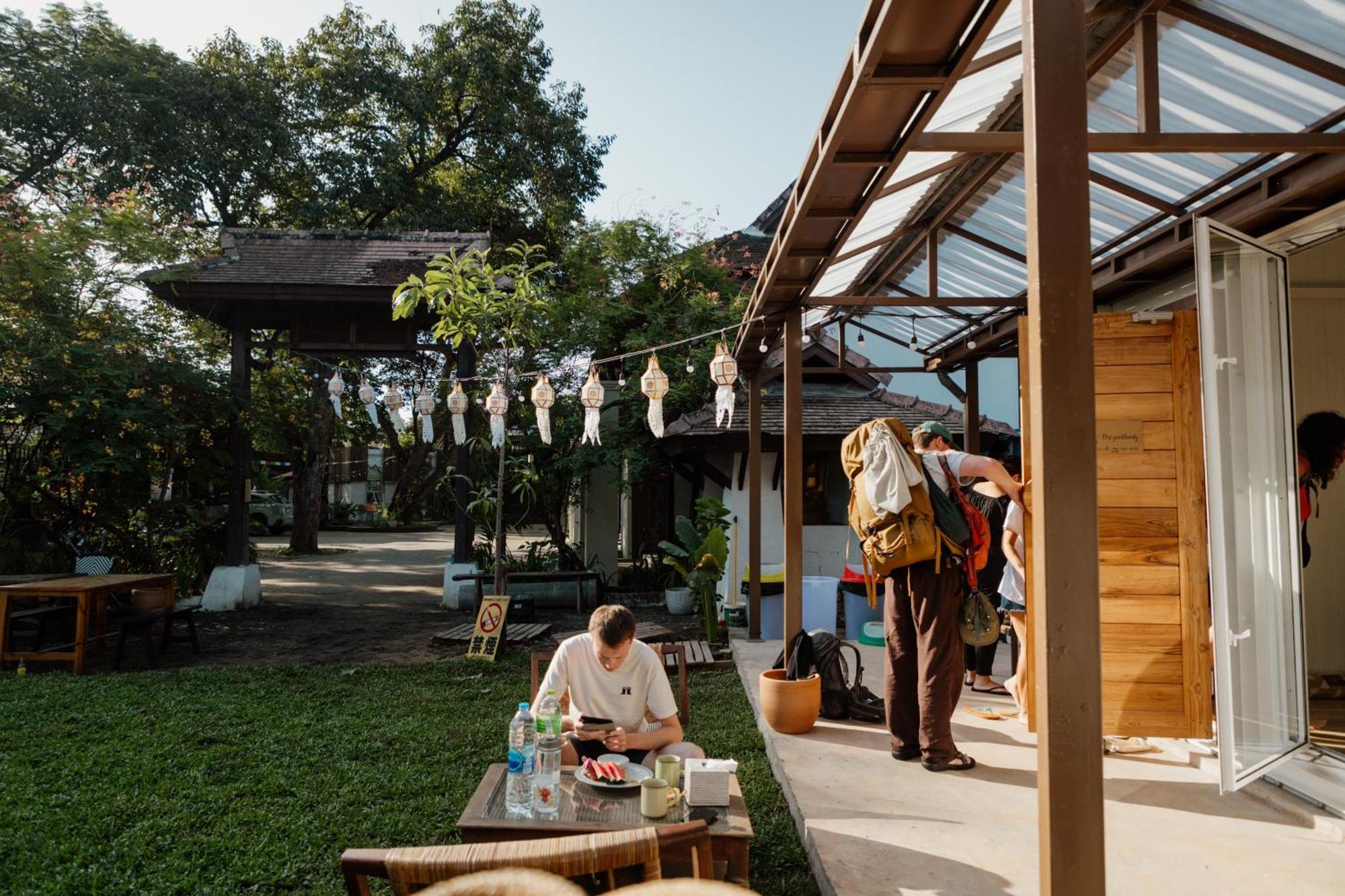 The Yard Hostel Chiang Mai Esterno foto