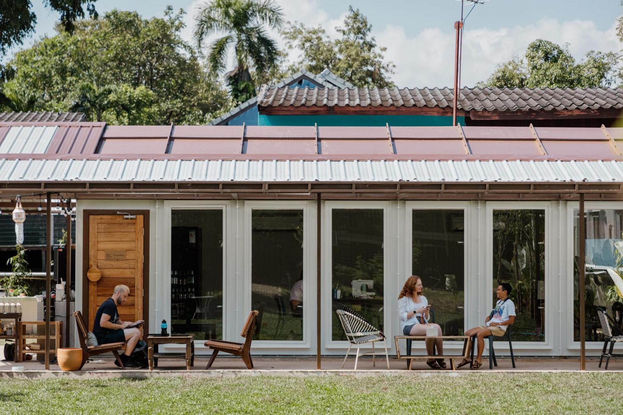 The Yard Hostel Chiang Mai Esterno foto